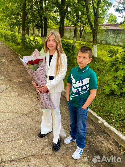 Нарядный костюм для девочки 152-158