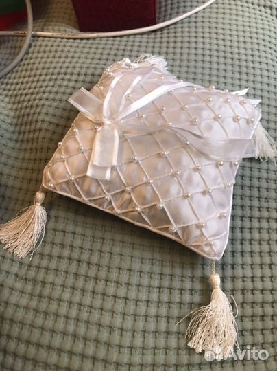 Подушка для свадебных колец