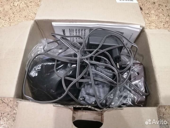 Беспроводной цифровой телефон Panasonic - 2 трубки