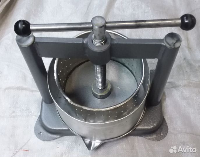 Пресс винтовой ручной для фруктов