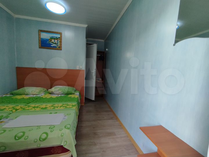 Комната 11 м² в 9-к., 1/1 эт.