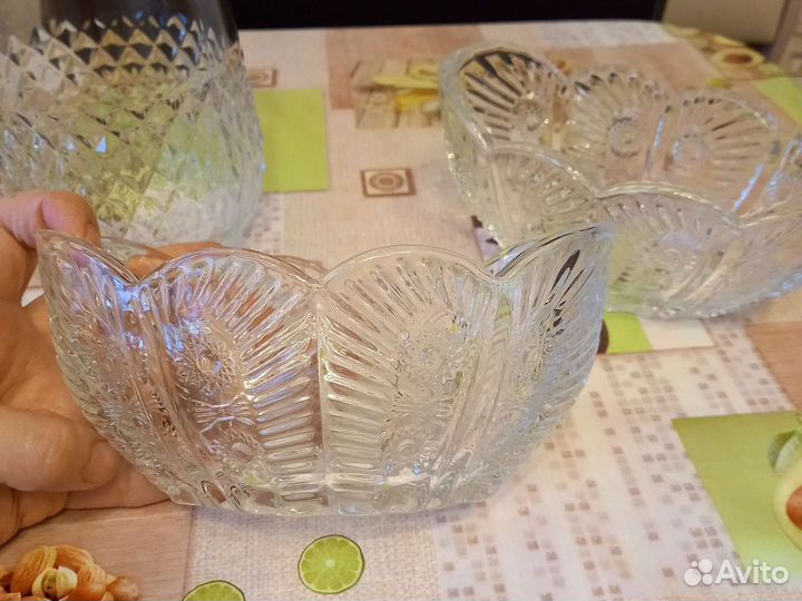 Графин и 2 салатника