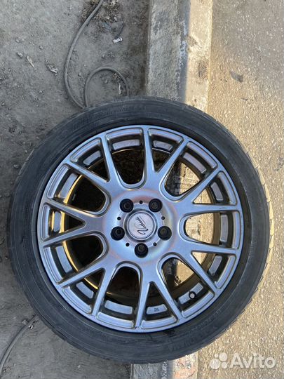 R17 Yokohama BluEarth E51 225/45, PCD 5x114.3 DIA 73.1