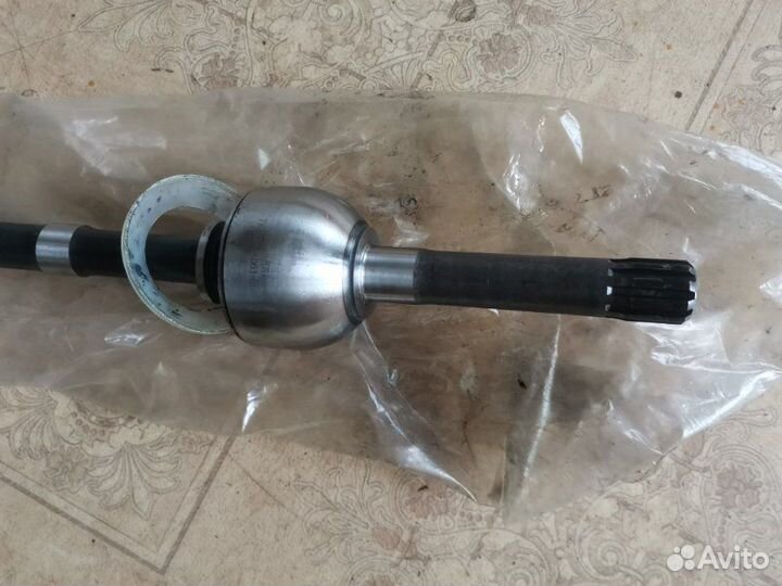 Шарнир поворотного кулака левый УАЗ 3160