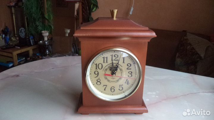Часы рабочие настольные,настенные СССР Весна