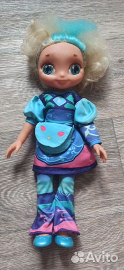 Кукла интерактивная Снежка