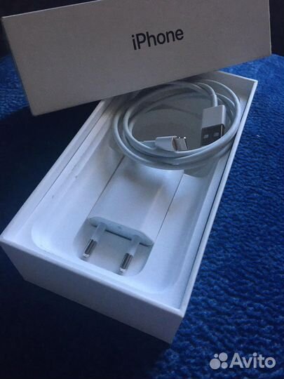 Зарядка на iPhone