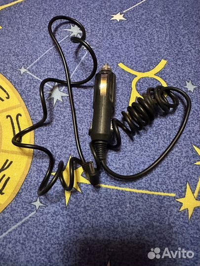 Зарядное устройство