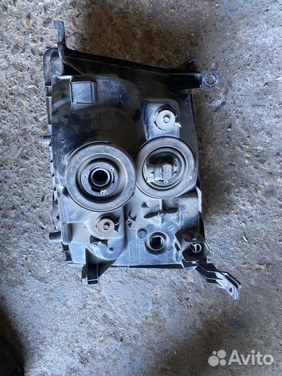 Корпус фары LC 100 правыя