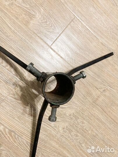 Подставка под елку