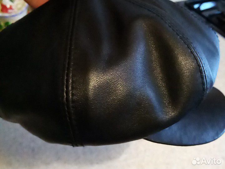 Кожанная кепка