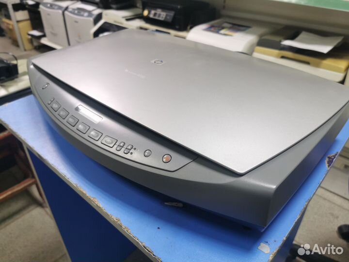 Профессиональный сканер А4 HP 8200