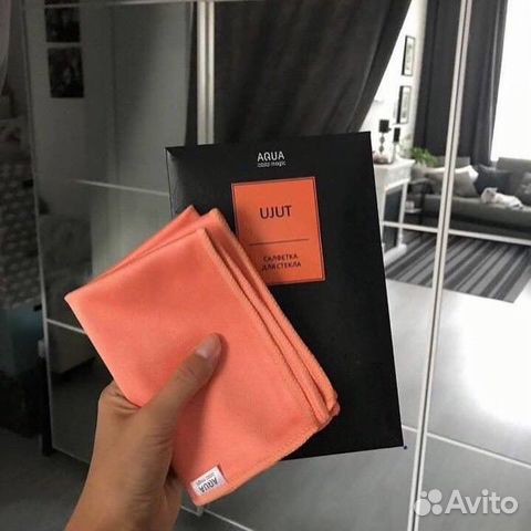 Салфетка для удаления пятен на стекле