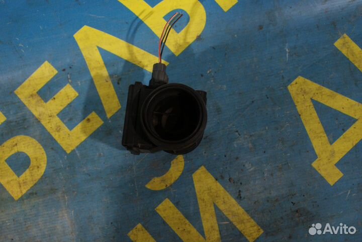 Датчик массового расхода воздуха Mazda 323F BA