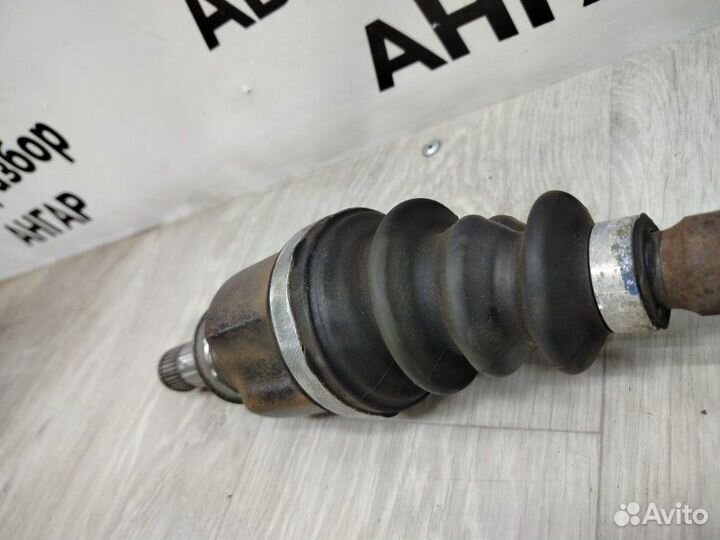 Привод передний правый Mitsubishi Colt Z34A 4A90