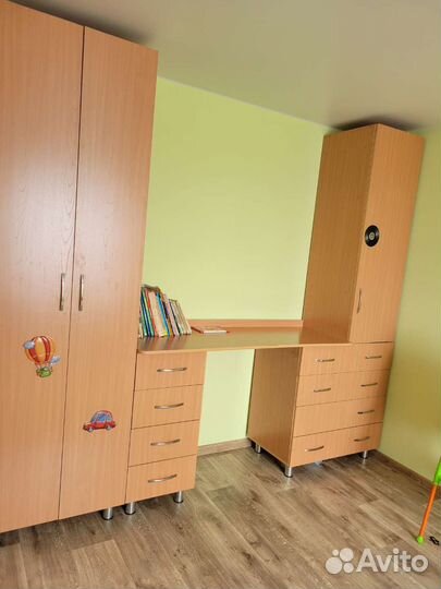 Шкаф