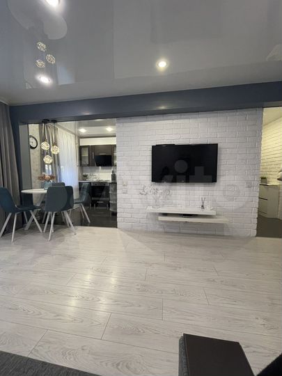 2-к. квартира, 49 м², 2/5 эт.