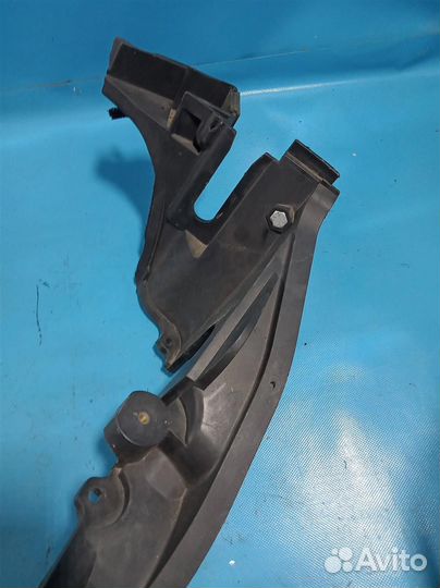 Пыльник двигателя левый Land Rover range rover VO