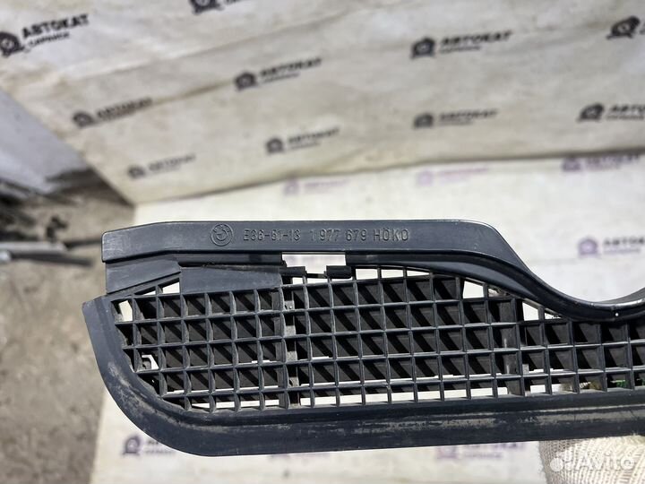 Решетка под лобовое стекло BMW E36
