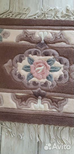 Ковер новый,материал шерсть,размер 175х51 см