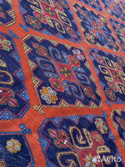 Старинный сумах, антиквариат