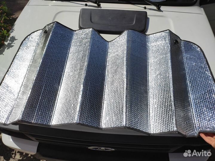 Солнцезащитная шторка 135*70 для авто