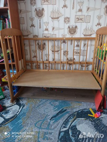 Детская кроватка