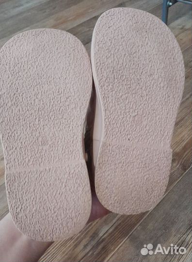 Ботинки демисезонные для девочки 23 размер