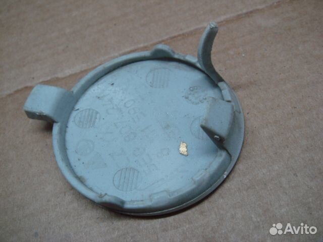 Шкода Октавия А7 заглушка в передний бампер