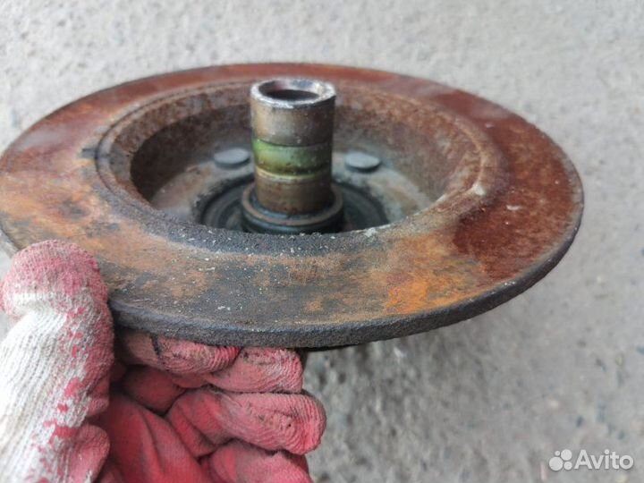 Диск тормозной передний левый Chevrolet Niva 21236