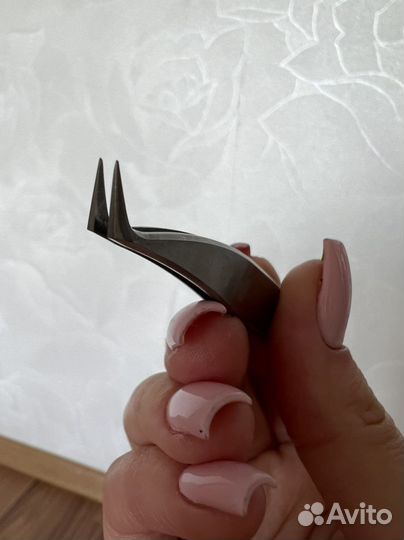 Пинцет для наращивания ресниц