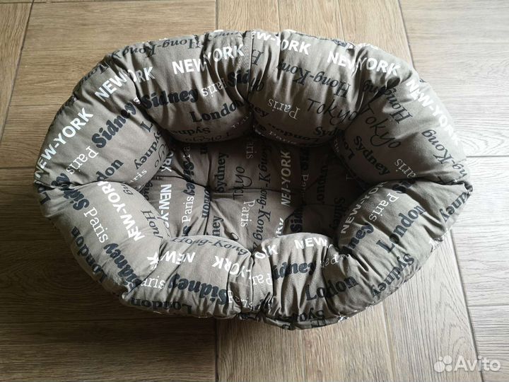 Лежанка для маленьких собак