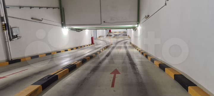 Машиноместо, 17 м²