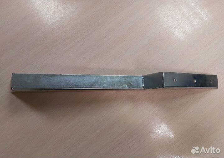 Кронштейн крепления крыла прицепа двухосного, сред