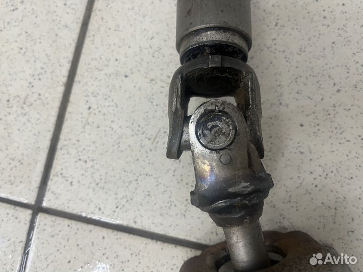 Рулевой вал pajero