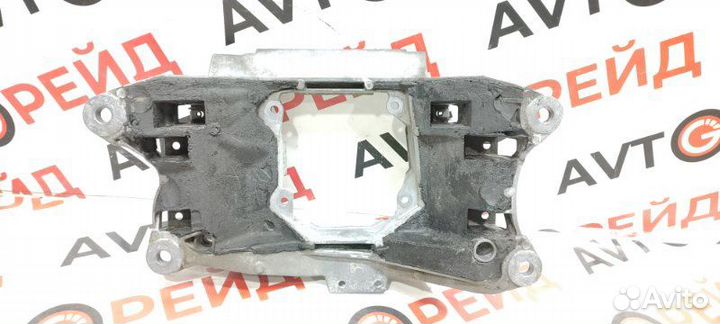 Балка под кпп Audi A6 4G CGW 18.04.2011