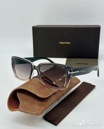 Солнцезащитные очки tom ford