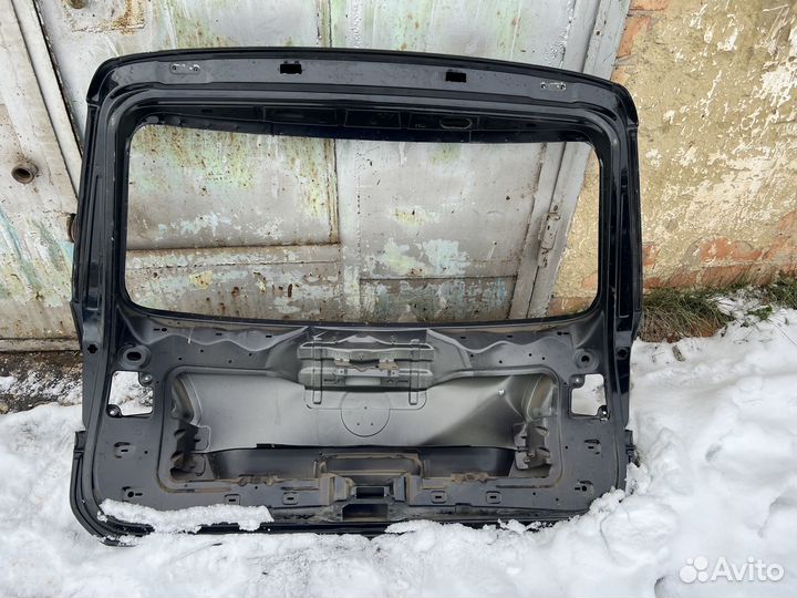 Дверь багажника Volkswagen Touareg 2