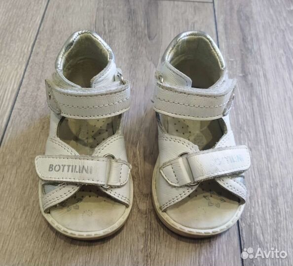 Туфли летние открытые bottilini