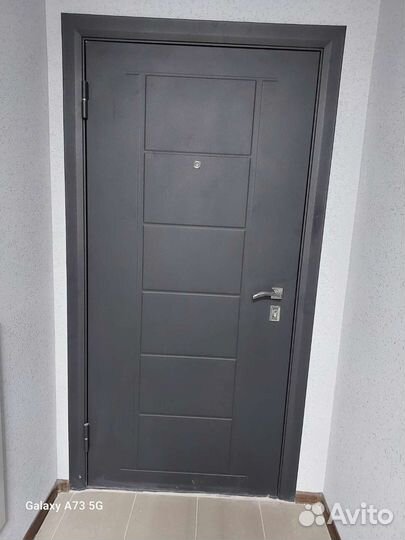 Дверь входная металлическая