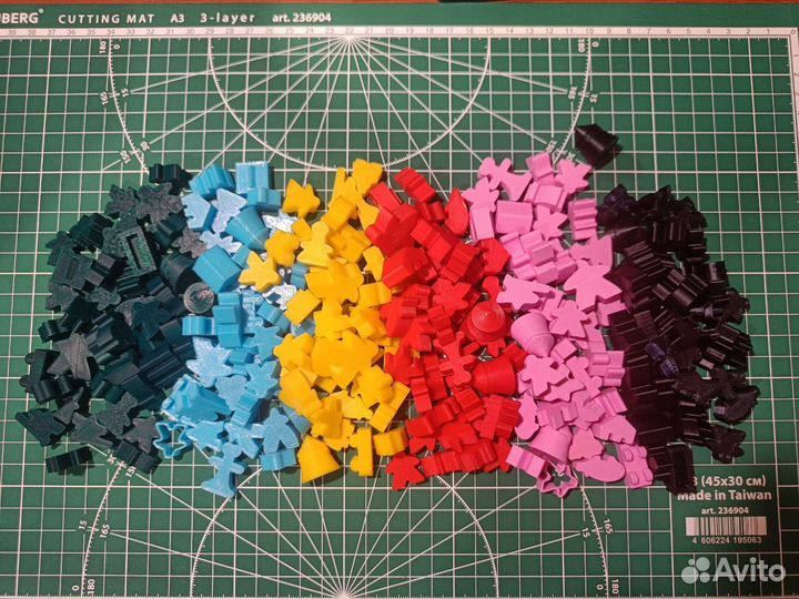 Фигурки, миплы, органайзеры для настольных игр