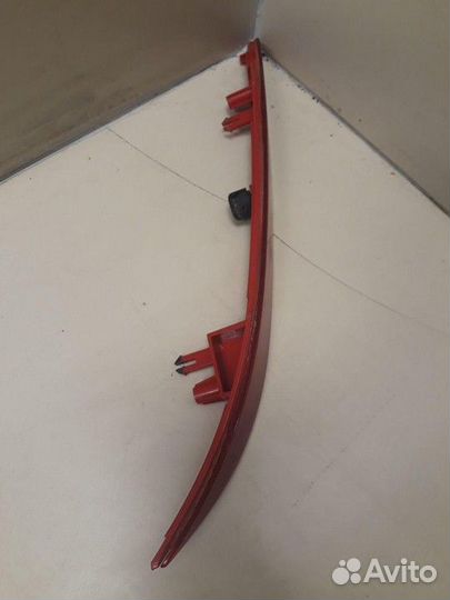 Светоотражатель в бампер задний правый