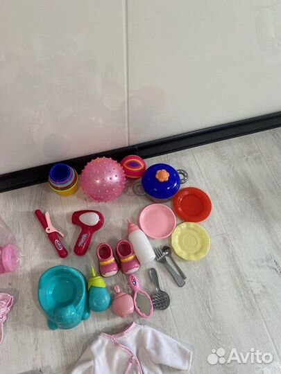 Кукла с переноской и коляской