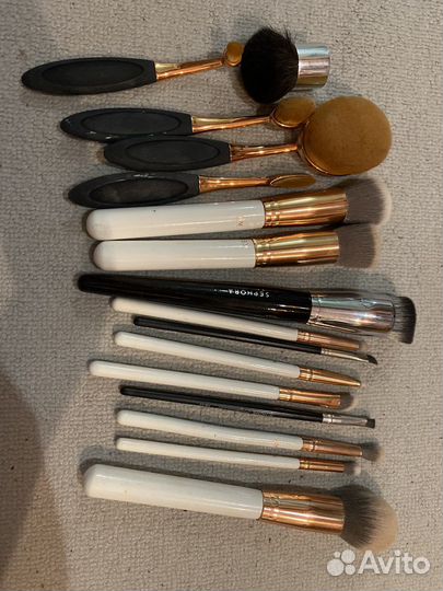 Ресницы пучки, косметика, кисти