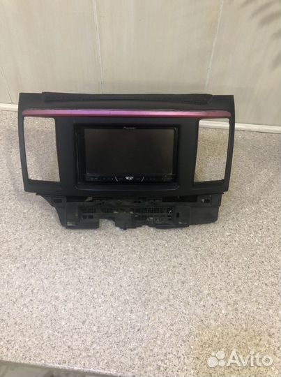Магнитола на митсубиши лансер 10