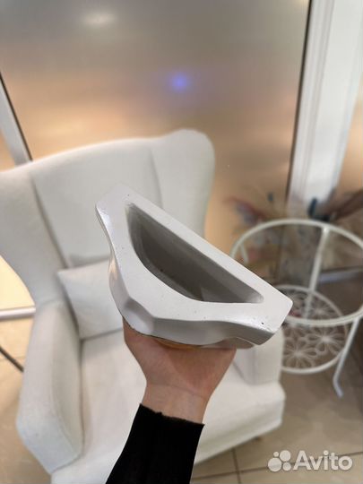 Гипсовый органайзер-кашпо Губы