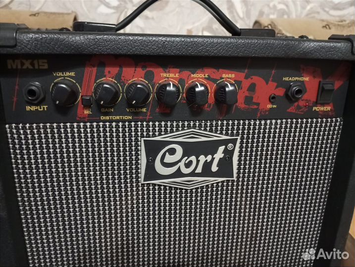 Комбоусилитель Cort MX15