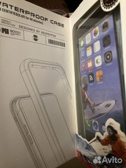 Продам водозащитный чехол на apple 2020 se