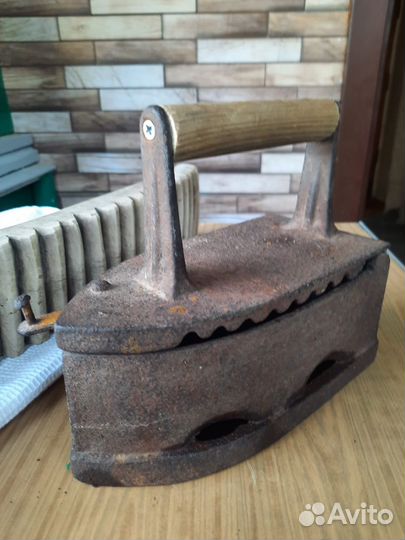 Утюг антикварный