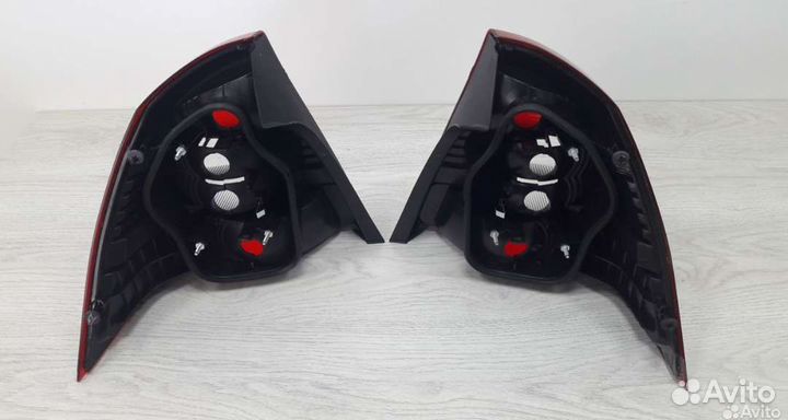 Задний фонарь Ford Focus 2 седан 05-11